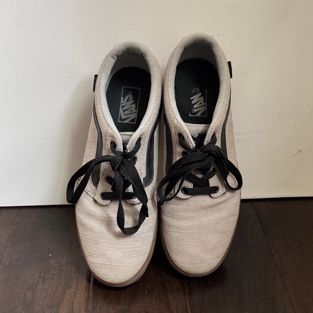 Vans Men’s Light Gray Canvas Shoes with Black Accents | size 11.5
